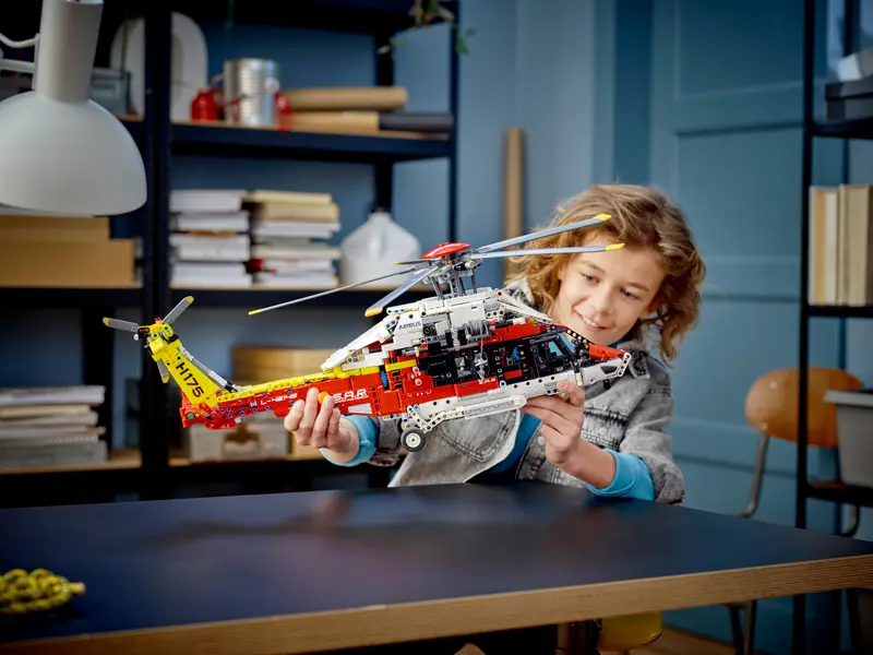 Lego 42145 Airbus H175 Rescue Helicopter